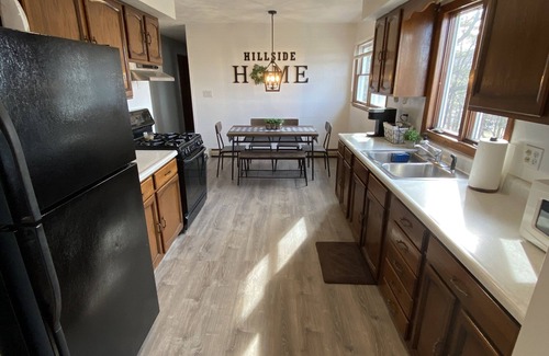 Snow Shoe Casa | Charming ATV friendly Hillside Home w/Wifi