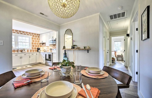 Carrboro Casa | Charming Carrboro Home - Walk to Downtown!