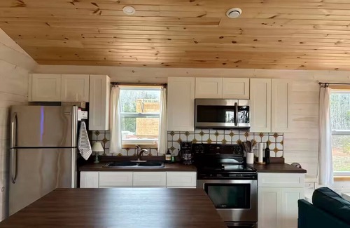 Point Prim Cabaña | Charming Coastal Cottage