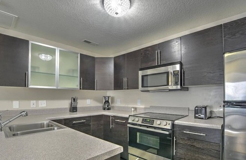 Asheville Condominio | Charming Condo 2 in Historic King James