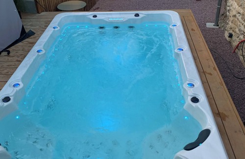 Celle-Levescault Casa | Casa rural 4* con Spa & Actividades – Lujo, confort y naturaleza Futuroscope