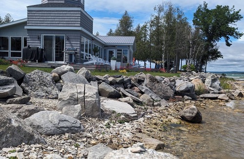 Chippewa County Cabaña | Charming cottage with amazing views St Mary's River in De TourVillage