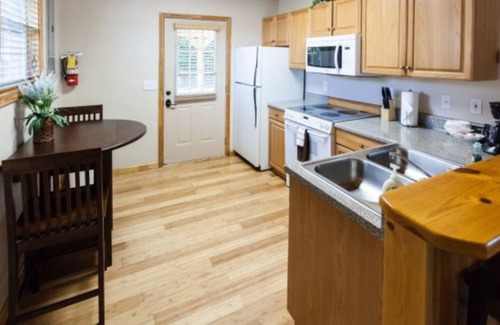 Blue Ridge Cabaña | Charming Cottage at Willow Creek Falls & Vineyard in Blue Ridge, GA