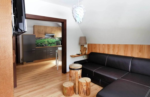 Baerenburg Casa | Encantadora casa de campo para 12-16 personas en el bosque con una sala de chimenea + sauna