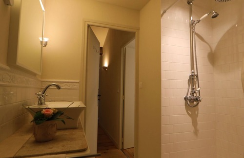 Montbellet Otro | Encantadora casa de campo para 6 personas en la antigua casa del guardián del castillo