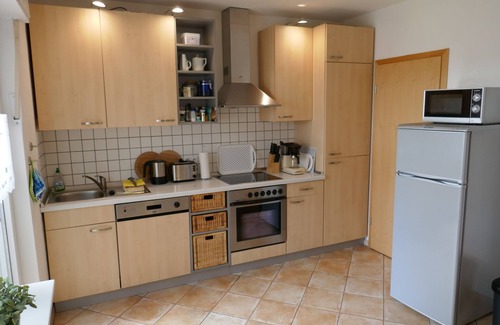 Dormagen Casa | Encantadora casa de campo con 2 dormitorios y impresionante panorámica a precios bajos!