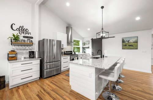 Dacula Casa | Charming Countryside House