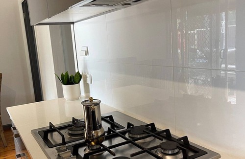 Blacktown Casa | Charming & Cozy 2BR Cottage