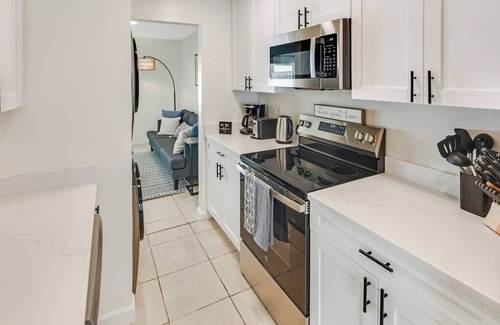 Herndon Casa | Charming Dulles Oasis 3bed/2.5ba/IAD Family/pet friendly