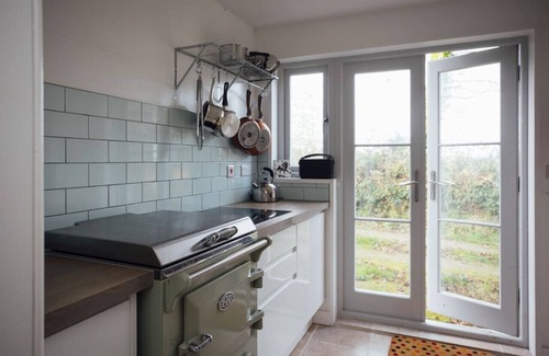 Haverfordwest Casa | Charming farmhouse in picturesque Pembrokeshire