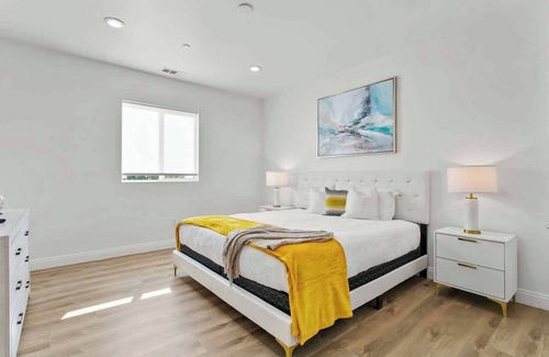 Sylmar Casa | Charming Getaway on Apple Grove Ln