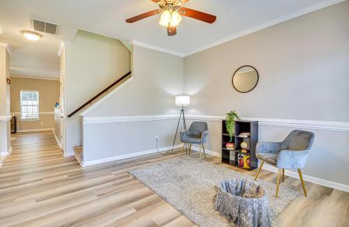 Greensboro Casa | Charming Greensboro Townhouse with Back Patio!