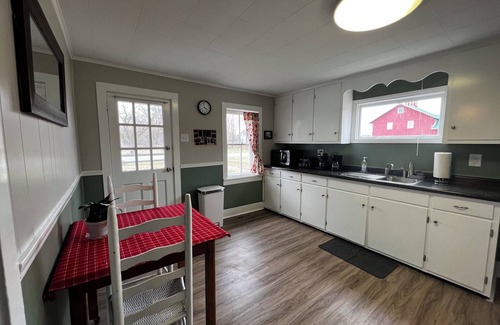 Milan Otro | Charming historic 2-bedroom farmhouse 4 miles from historic Milan with WiFi