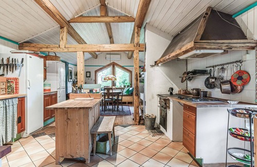 Sandviken Municipality Chalet De Esquí | Charming holiday home in Kungsgården, Gästrikland | SE20007