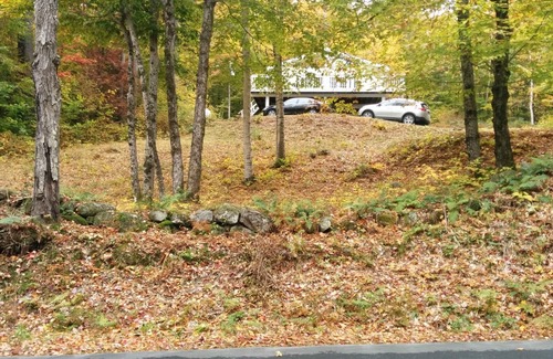 Elkins Casa | Encantadora casa frente al prístino Pleasant Lake, New London