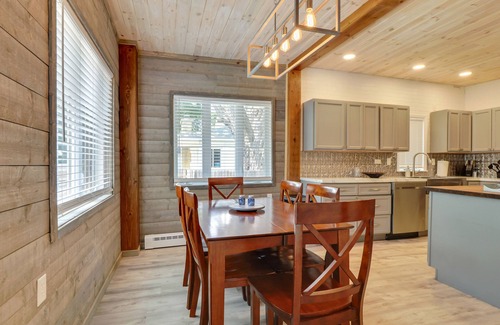 Gaylord Cabina | Charming Home Near Downtown and Golf Courses