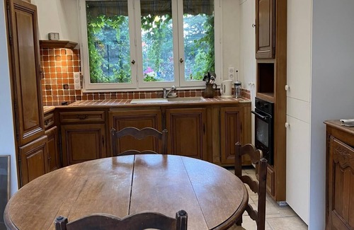 Enghien-les-Bains Casa | Charming house in town center, close to lake, train station and casino.