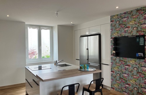 Etel Villa | Charming house 2OOm from the port and seawater basin, right in the center of town.