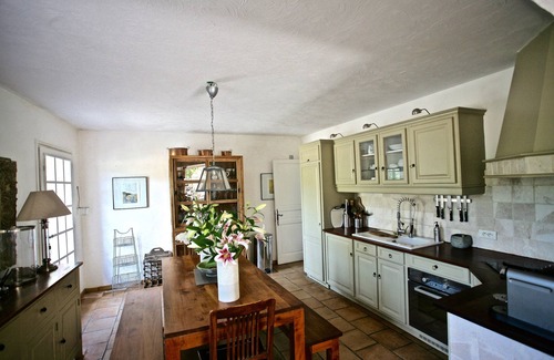 Les Brugassieres Casa | Casa perfecta con piscina climatizada con capacidad para 7 personas en un viñedo privado