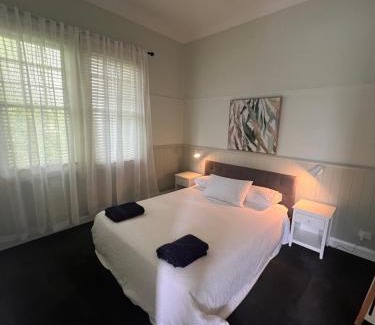 Girards Hill Apartamento | Charming Lismore townhouse