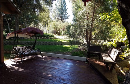 Pine Valley Cabina | Encantadora cabaña de madera rodeada por las colinas del bosque nacional de Cleveland