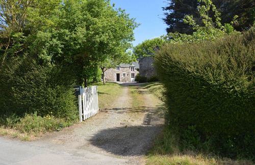 Plevenon Casa | Hermosa casa familiar larga. Bretaña (Cap Frehel) 5 habitaciones, capacidad para 12.