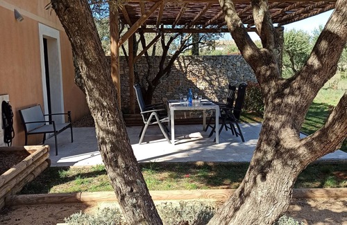 Saint-Siffret Casa | Mazet con encanto en St Siffret cerca de Uzès, muy tranquilo en el corazón de olivos.