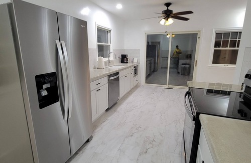 Sioux City Casa | Charming, newly renovated Tudor home next to Morningside University!