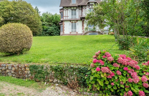 Villerville Casa | Charming Normandy villa close to the beach, in Villerville.