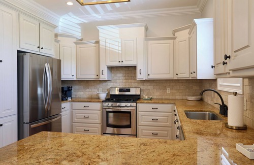 Oxford Casa | Charming Oxford Townhome - Minutes to Ole Miss and The Square! Sleeps 1-10