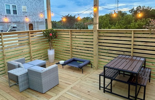 Rodanthe Apartamento | Charming pet friendly studio 350 feet away from the Rodanthe Pier and the beach.