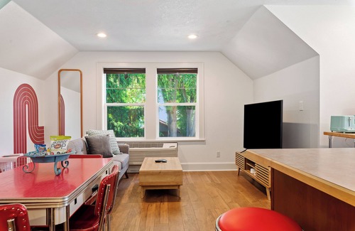 North End Apartamento | Charming retreat for two people in the enchanting North End of Boise