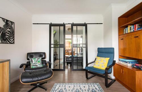 Hainault Apartamento | Charming Retreat Near Grange Hill Central Line