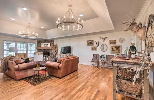 Greenville Casa | Charming Retreat on 80-Acre Willow Rock Ranch!