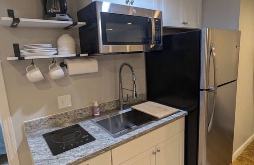 Augusta Apartamento | Charming Retreat: Walk to Distillery & River