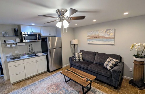 Augusta Apartamento | Charming Retreat: Walk to Distillery & River