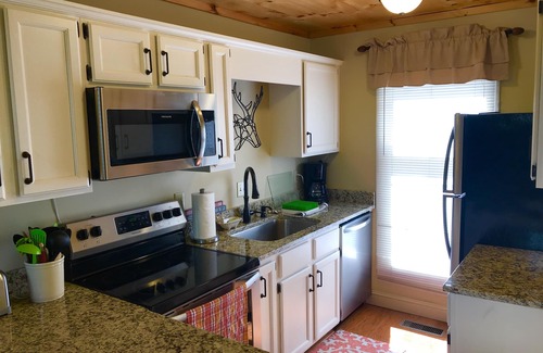 Sapphire Casa | ¡EL MEJOR VALOR DE ZAFIRO! ACOGEDOR CON ENCANTO RÚSTICO MODERNO LIMPIO PRIVADO RELAJANTE Y DIVERTIDO