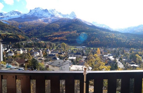 Barcelonnette Apartamento | Encantador T2 con terraza para 4 pers en Barcelonnette