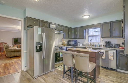 Jackson Casa | Charming Tennessee Retreat w/ Fireplace & Grill!