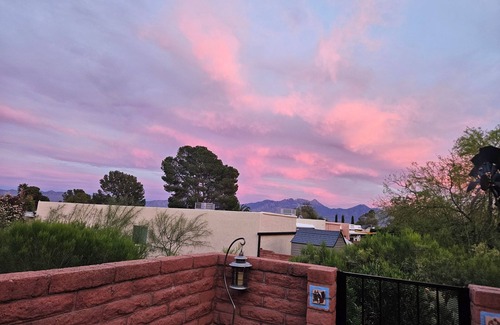 Colonia De Los Alamos Casa | Charming townhome with AC in Green Valley. Utilities and wireless WI-FI incl.