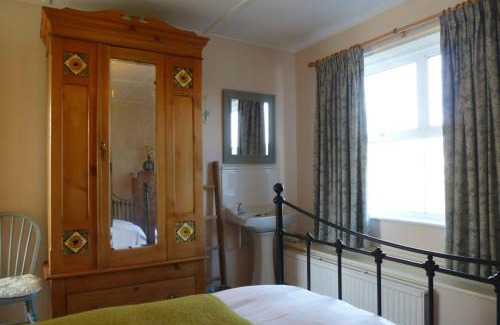 Solva Casa | Charming Upper Solva Cottage by Beaches and Harbour