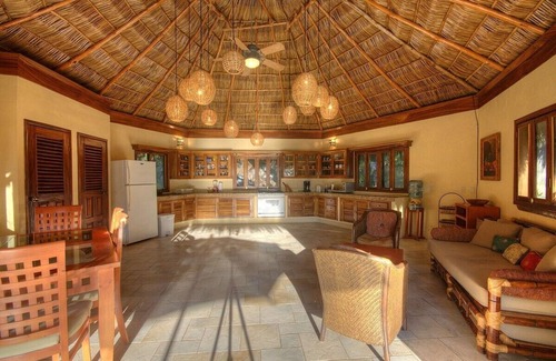 Platanitos Villa | Villa con encanto en la tranquila península cerrada