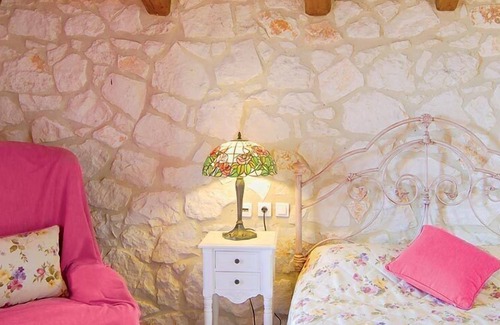 Agia Marina Villa | Una villa encantadora para pasar unas vacaciones tranquilas junto a la piscina o explorar las tranquilas bahías y pueblos locales.