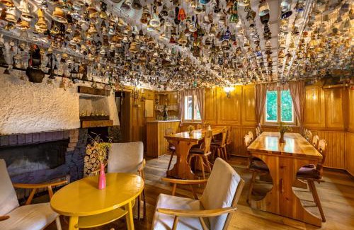 Jiretin pod Jedlovou Chalet De Esquí | Chata Zvoneček