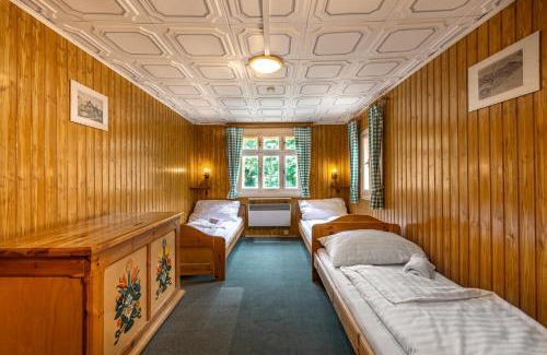 Jiretin pod Jedlovou Chalet De Esquí | Chata Zvoneček