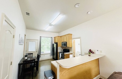 Pine Grove Apartamento | Chateau 6, spacious townhouse in Tickfaw, LA