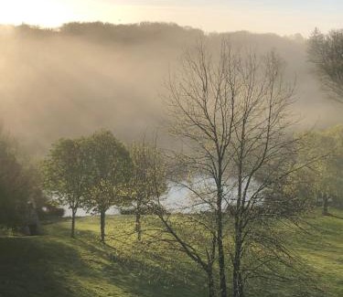 Bagnoles-de-l'Orne Cama Y Desayuno | Chateau du Gue aux Biches