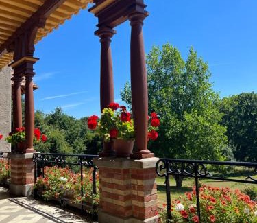 Bagnoles-de-l'Orne Cama Y Desayuno | Chateau du Gue aux Biches