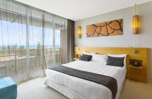 Noumea Hotel | Chateau Royal Beach Resort & Spa, Noumea
