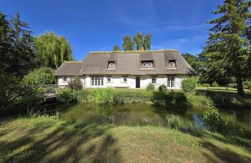 Verneuil d'Avre et d'Iton Villa | Chaumière entre rivière & champs, piscine privée
